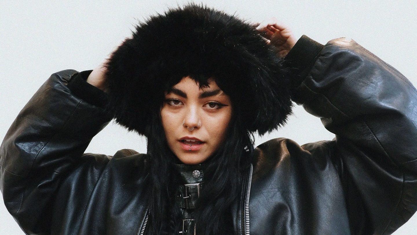 Miya Zawa - Never Noticed - Lefuturewave